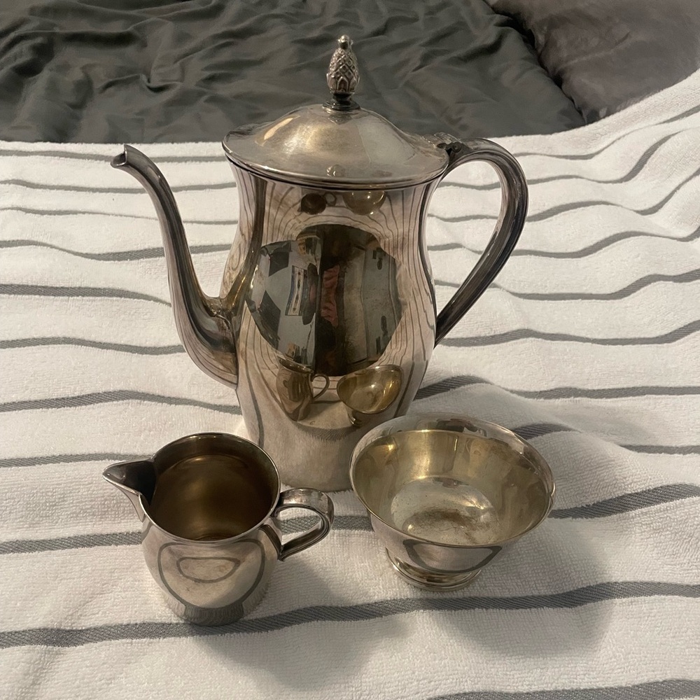 Vintage WM Rodger’s Paul Revere Reproductions, Silver-plated Coffee Set